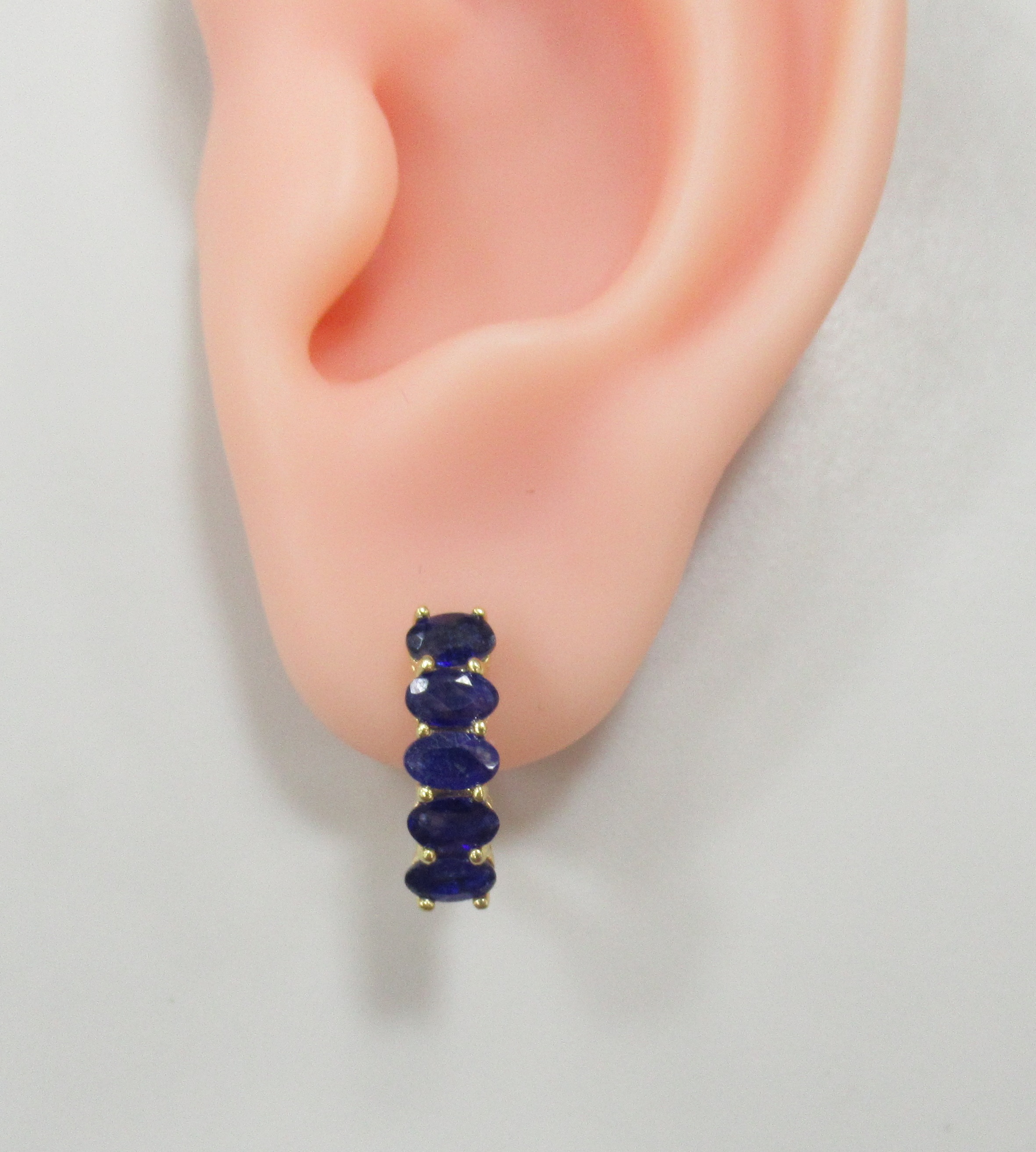 Серебряные серьги с сапфирами